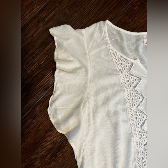 EUC Cape Juby short sleeve top. Size Large. Flutter sleeve. Elastic waist. White - Picture 6 of 10